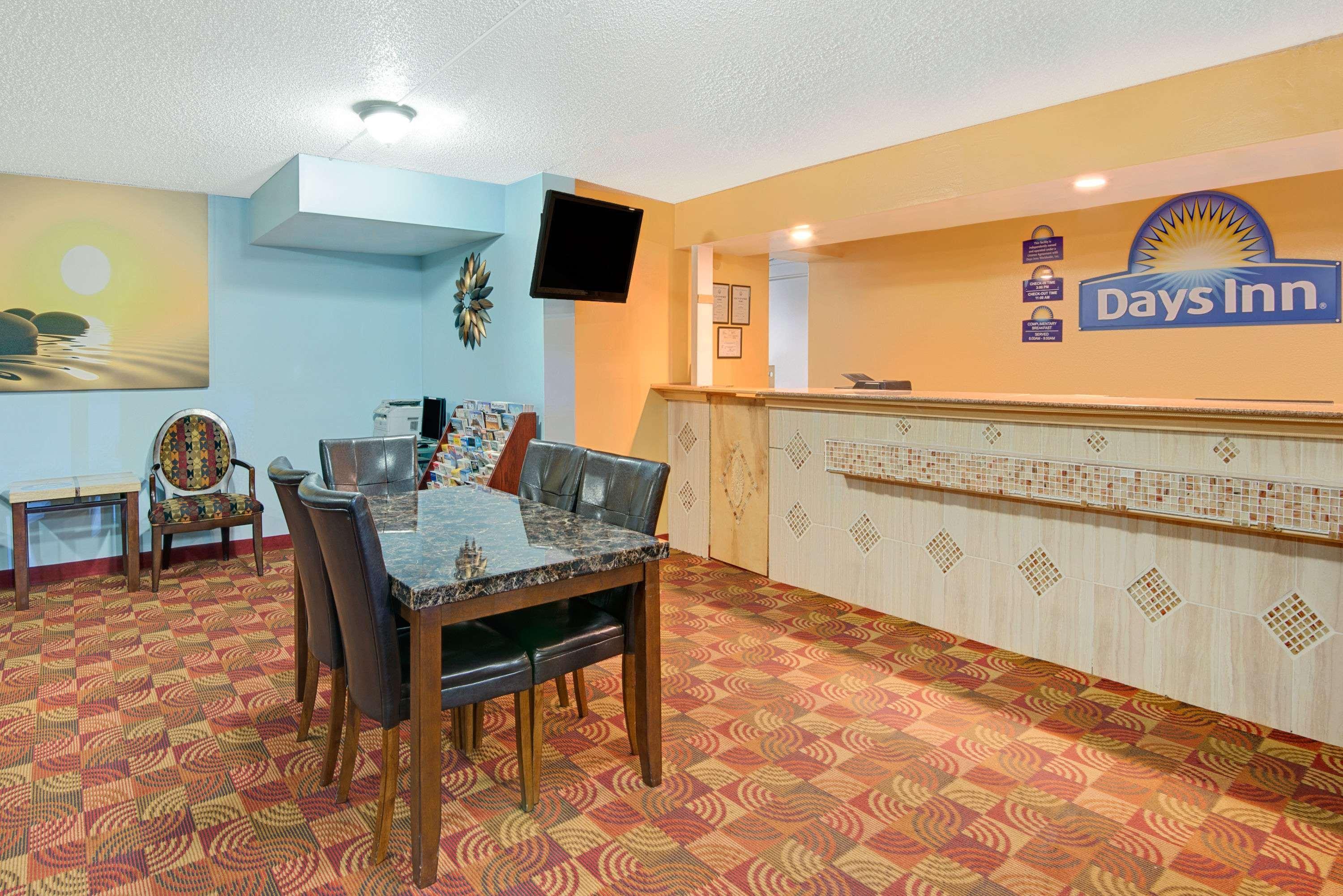 Days Inn By Wyndham Independence Ngoại thất bức ảnh