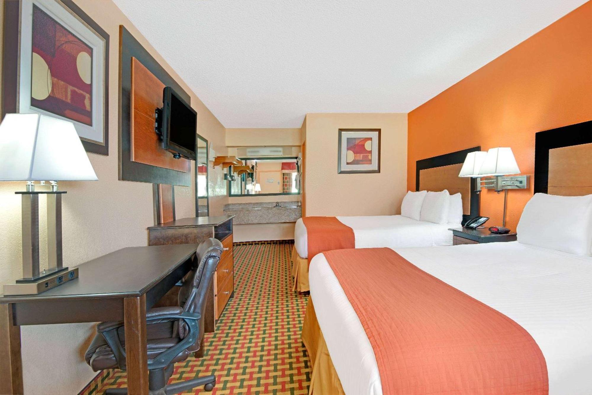Days Inn By Wyndham Independence Ngoại thất bức ảnh