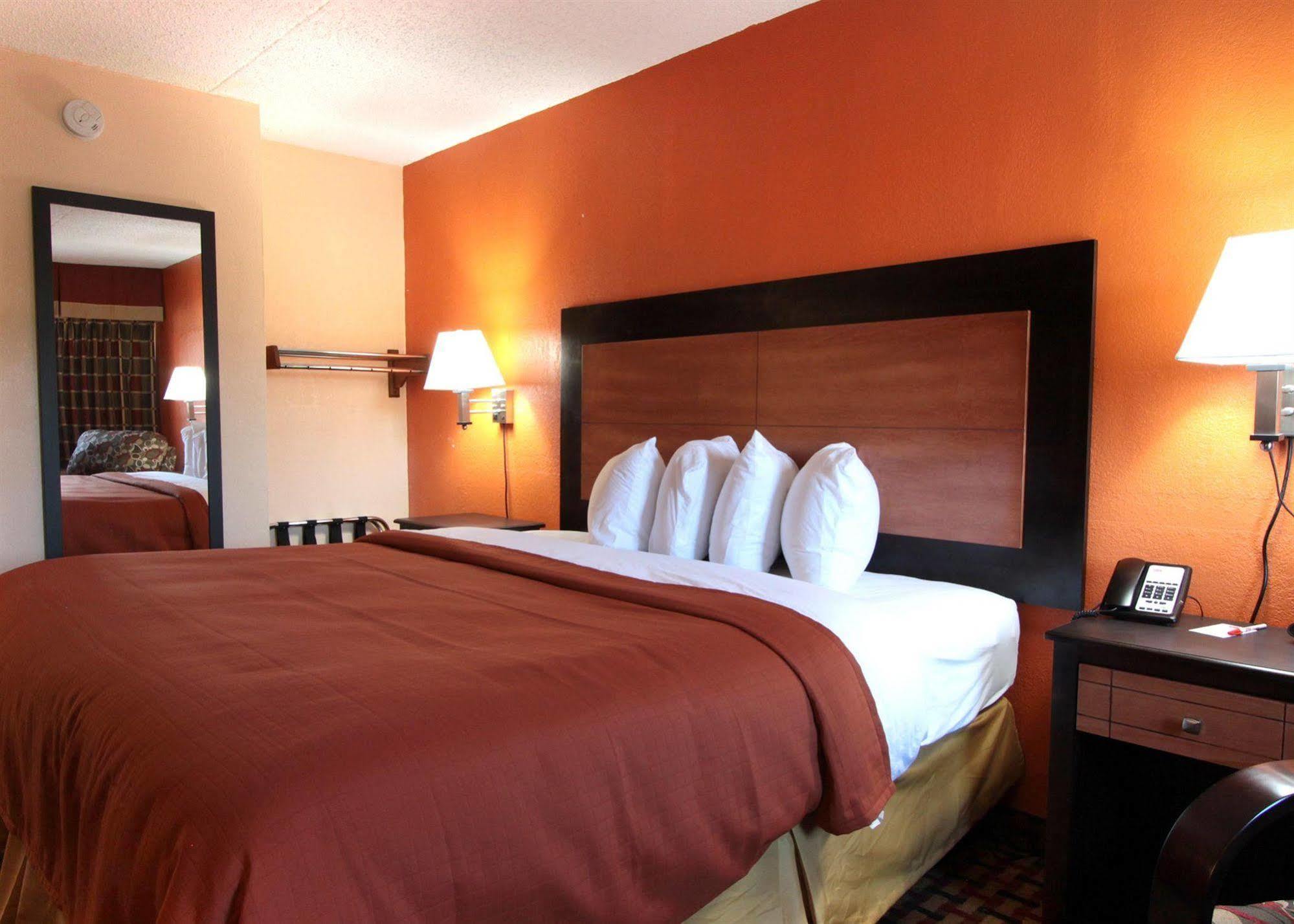 Days Inn By Wyndham Independence Ngoại thất bức ảnh